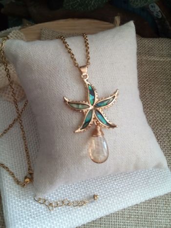 Collier étoile ormeaux et goutte champagne