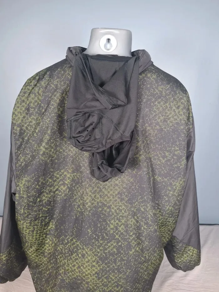 Veste Puma Mercedes AMG Petronas F1 – Édition Équipe avec cagoule intégrée (594) - photo numéro 11