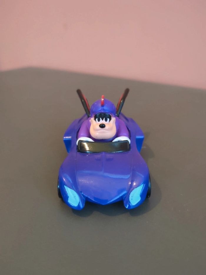 Pat Hibulaire disney racer