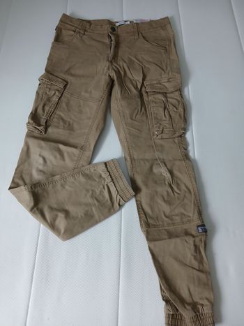 Pantalon cargo