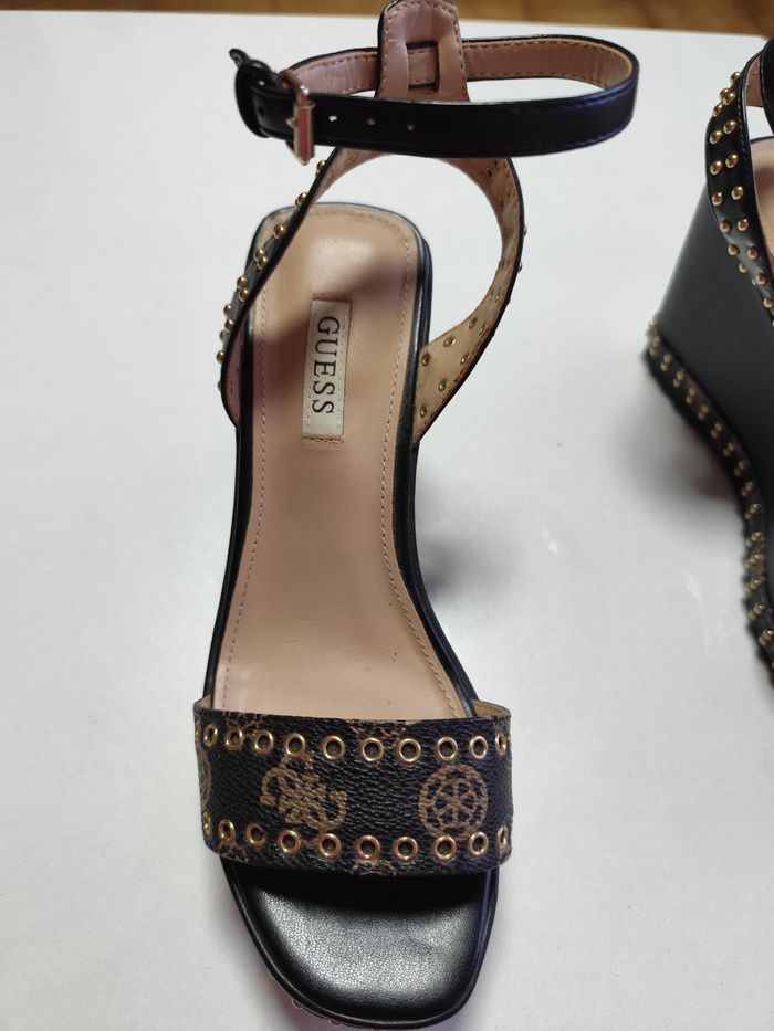 Nu pieds - photo numéro 3