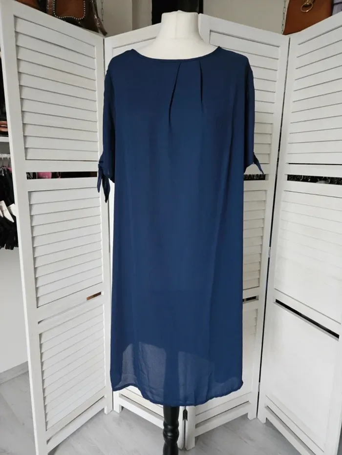 Robe shein 0XL - photo numéro 4