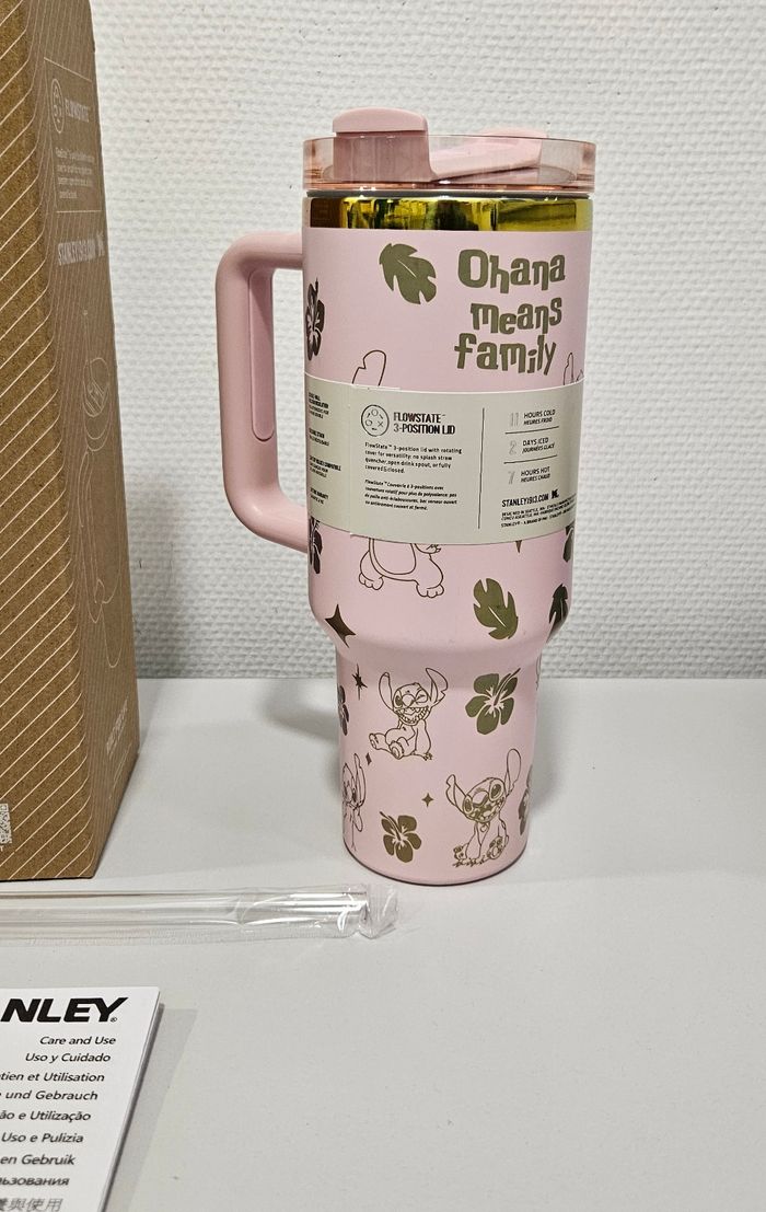 Cup Stanley × Stitch - photo numéro 5