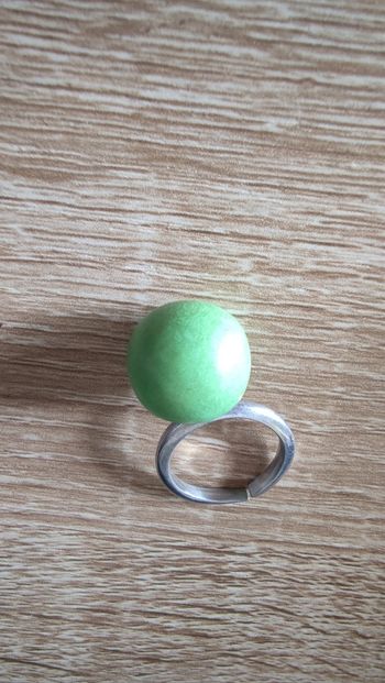 Bague verte TU réglable