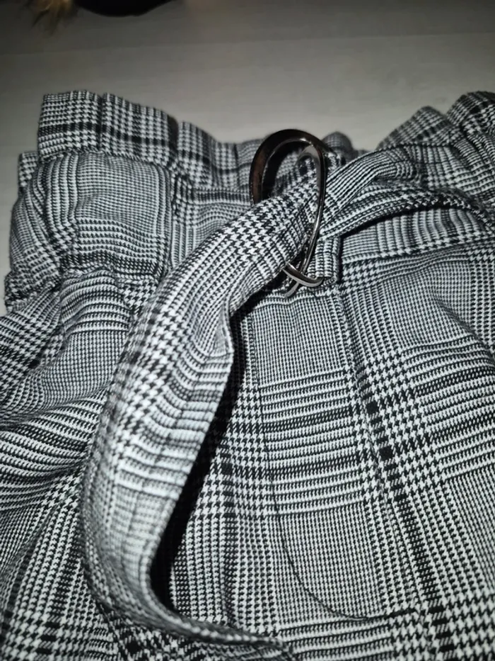 Pantalon à carreaux Bershka - photo numéro 3
