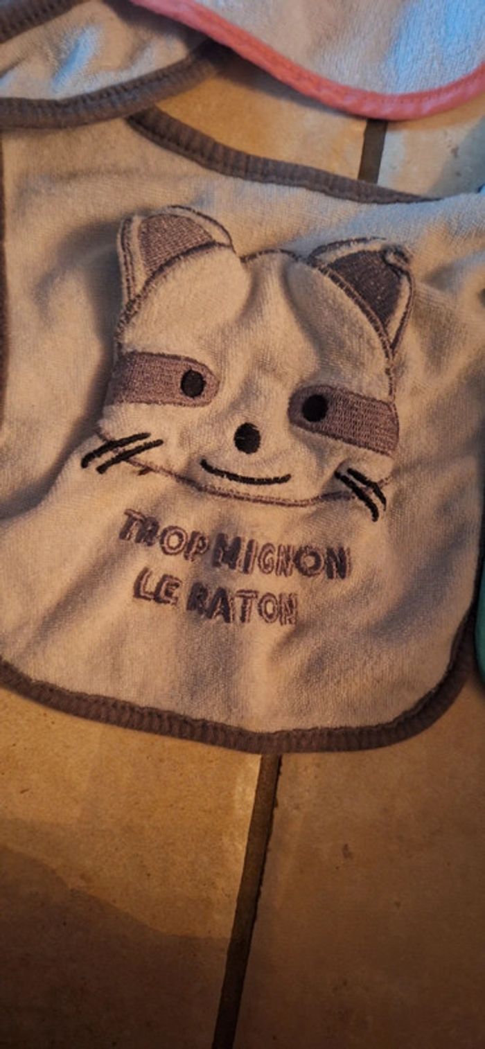 Lot de 4 bavoir - photo numéro 4