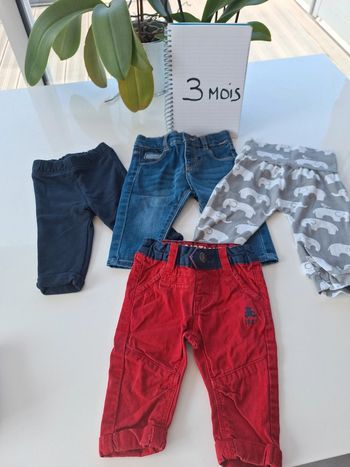 Lot de 4 pantalons 3 mois