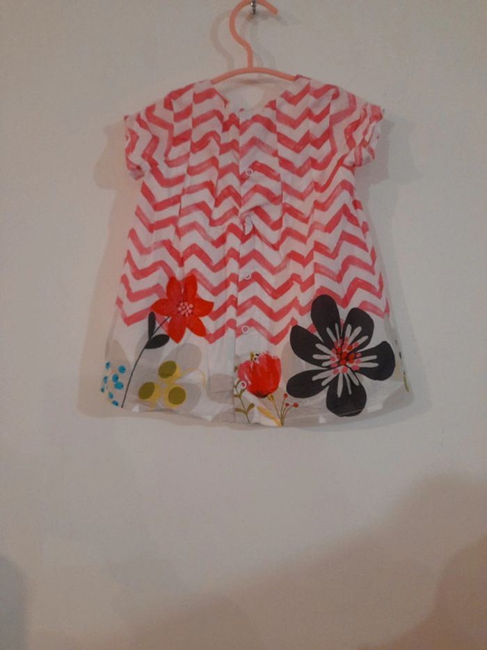 Robe avec culotte.  Catimini. Taille 6 mois. - photo numéro 4