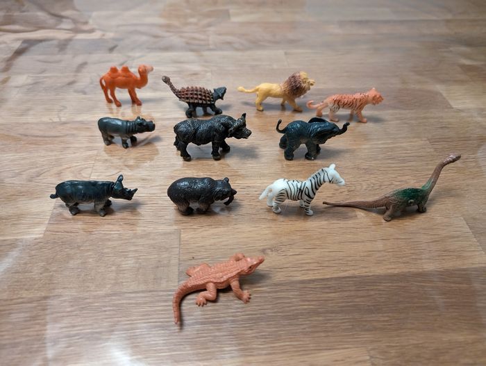 Lot de 12 animaux - photo numéro 9