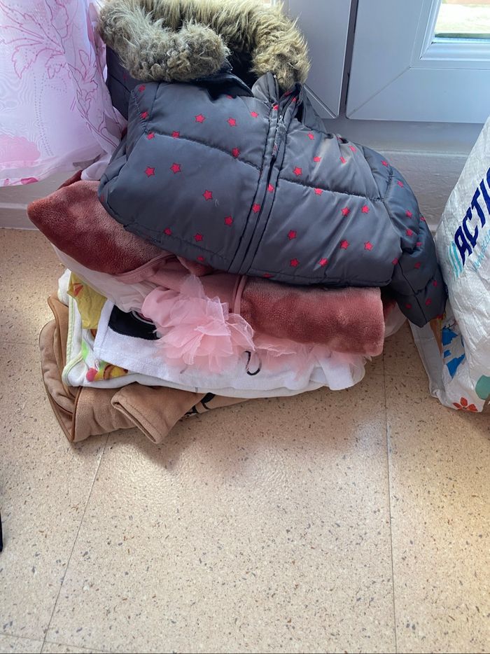 Lot de vêtements