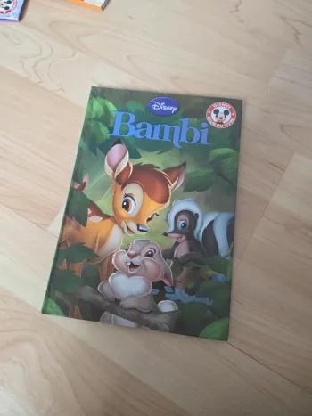 Livre disney Bambi