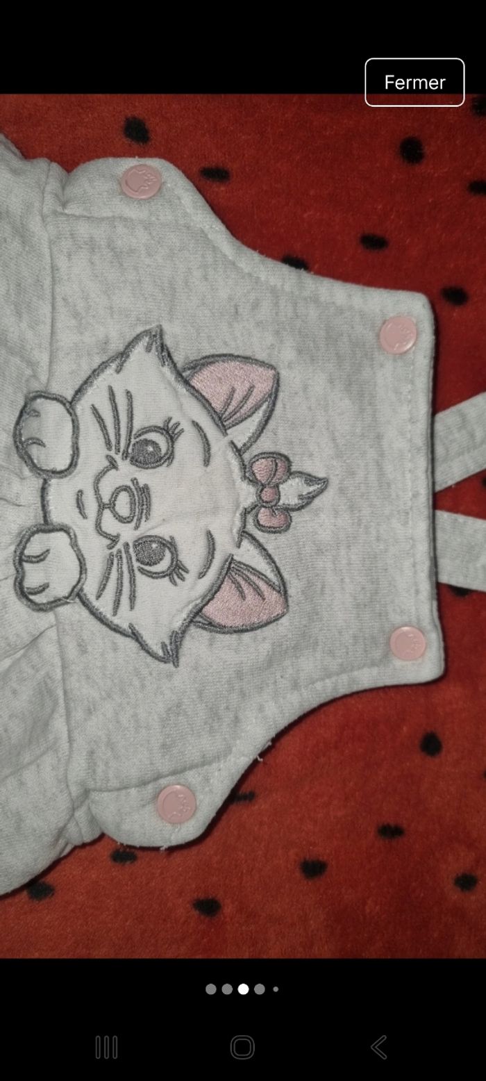 Robe polaire marie aristochats naissance 0 mois fille en bon état - photo numéro 3