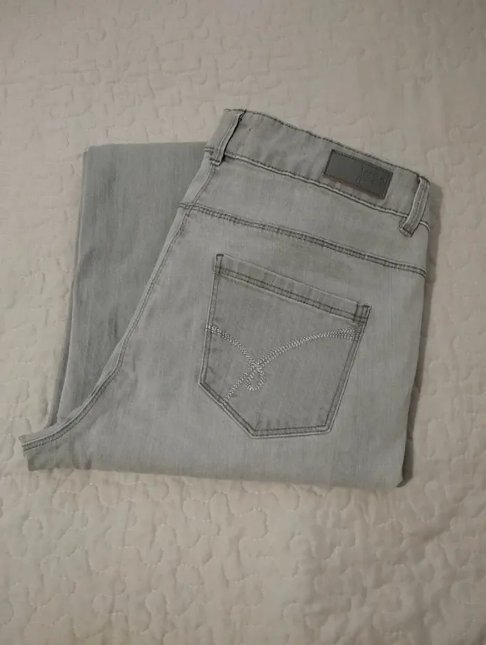 Jeans droit gris femme Damart taille 44