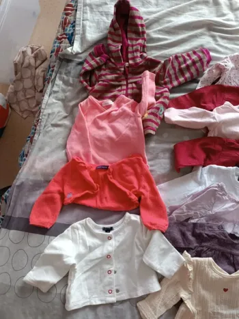 Lot gilet 3 mois