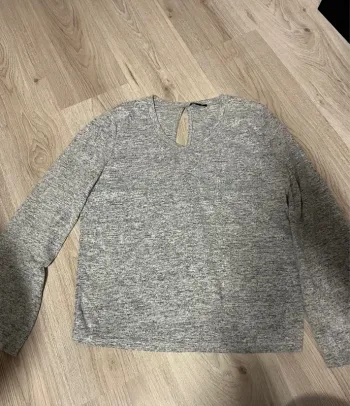 Pull gris