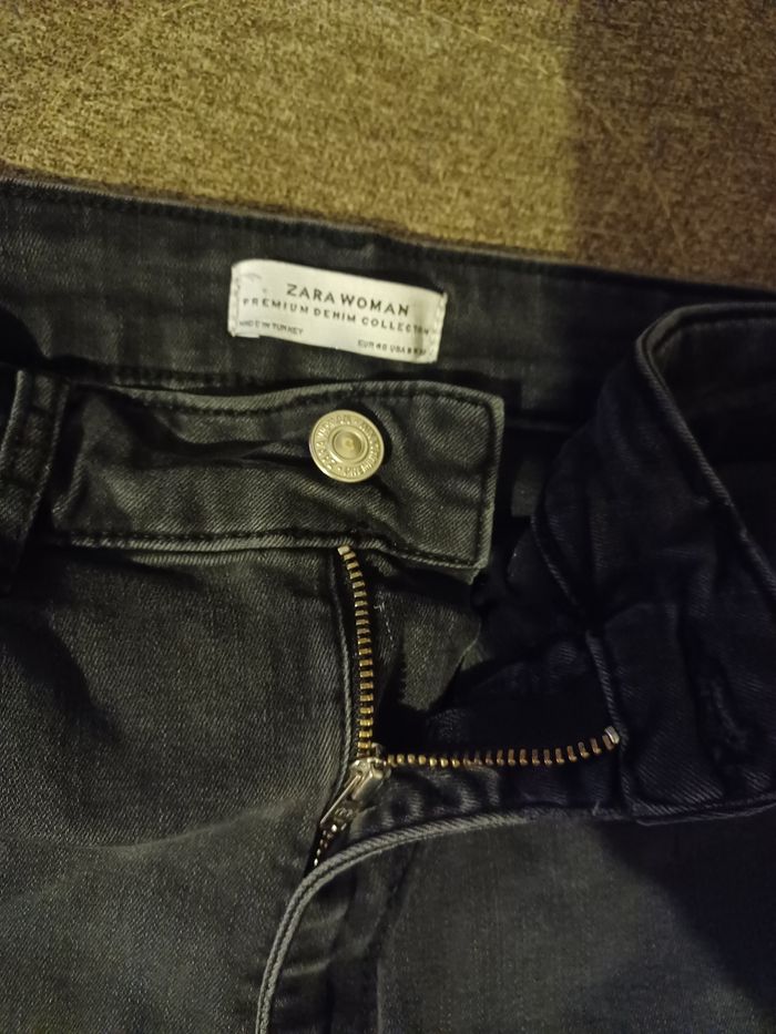 Jean fille zara noir 40 slim très bon état fermeture et bouton - photo numéro 2