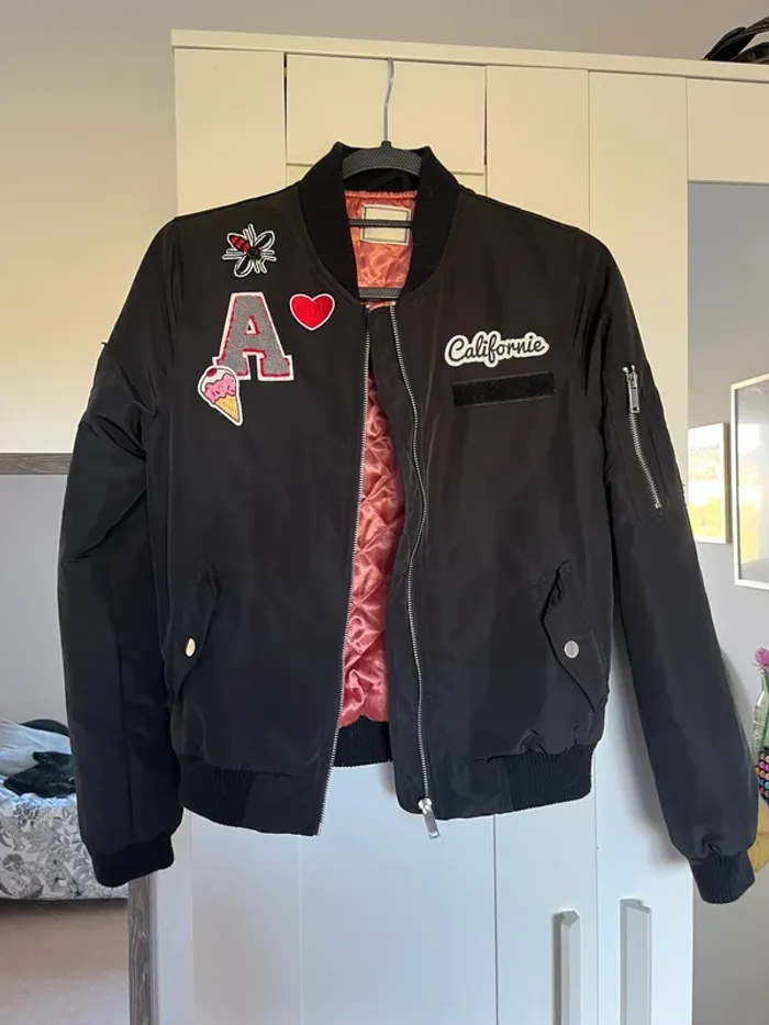 Bomber noir