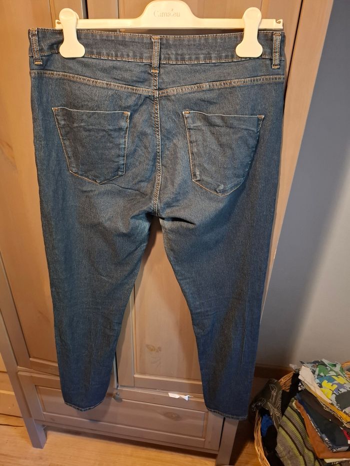 Jean 44 - photo numéro 2