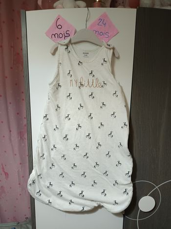 Gigoteuse zèbres 6/24 mois 