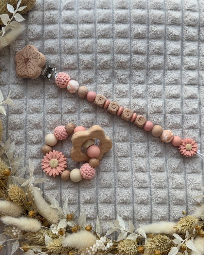 Attache tétine en silicone - photo numéro 9