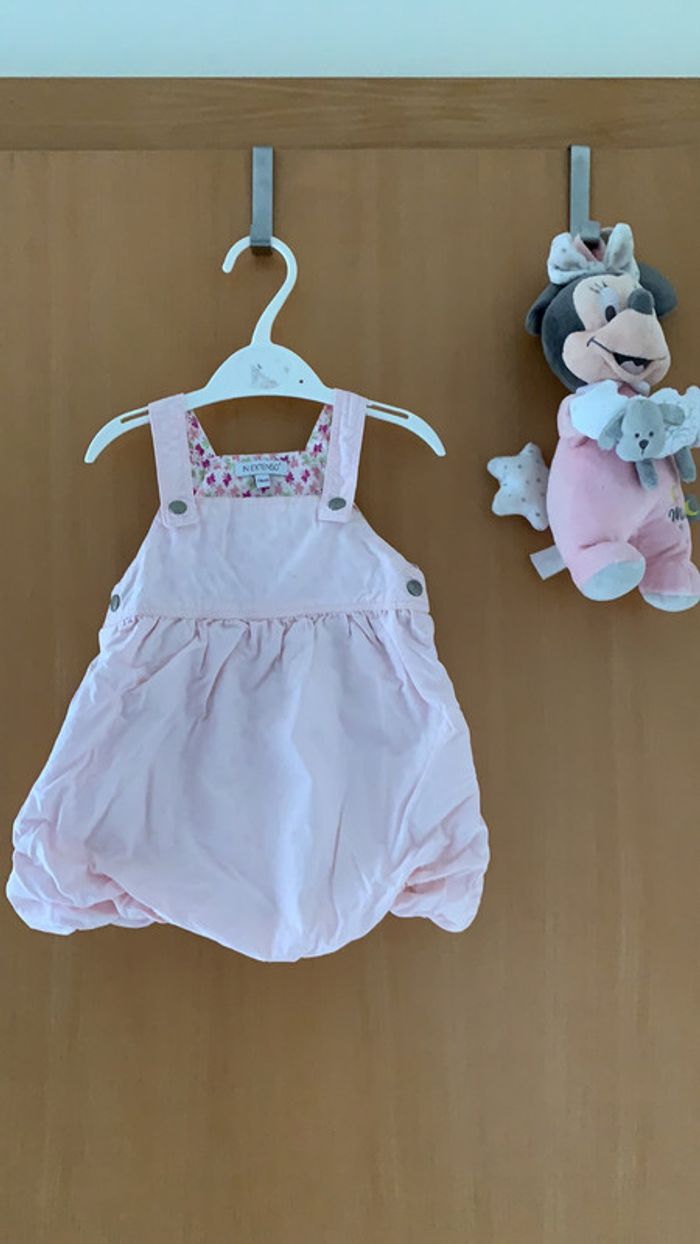 Robe « boule » rose pale 9 mois