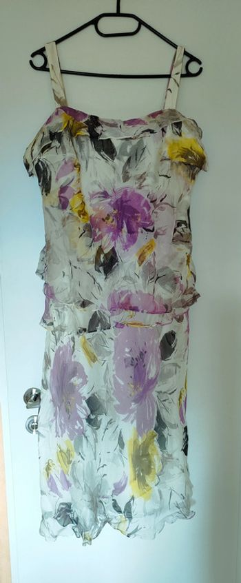Robe avec chemisier en soie neuve