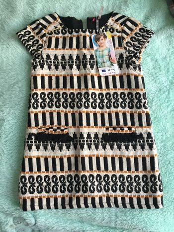 Robe neuve 4 ans nepal spirit