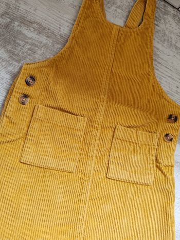 Robe velours côtelé moutarde Kiabi T 4 ans