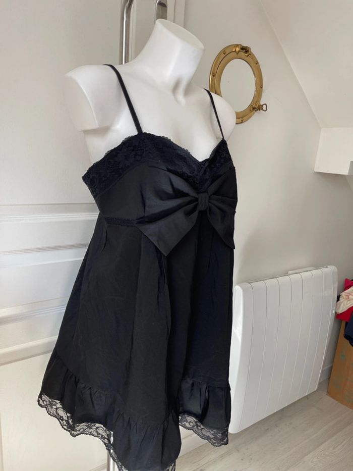 Robe noire avec noeud - photo numéro 8