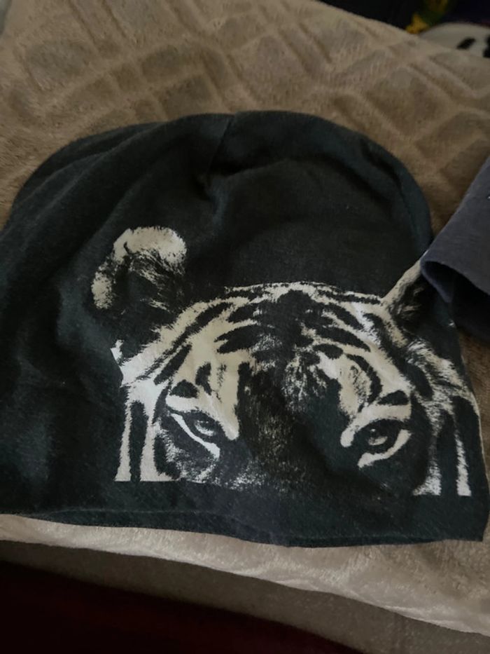 2 bonnets - photo numéro 2