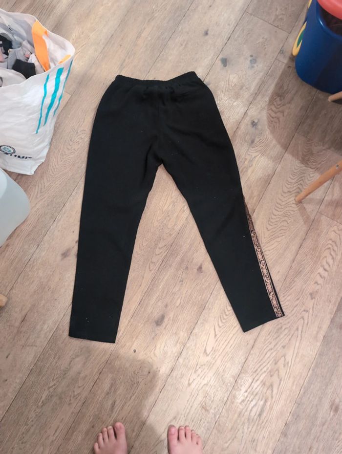 Pantalon noir et bronze ikks 14 ans. - photo numéro 5