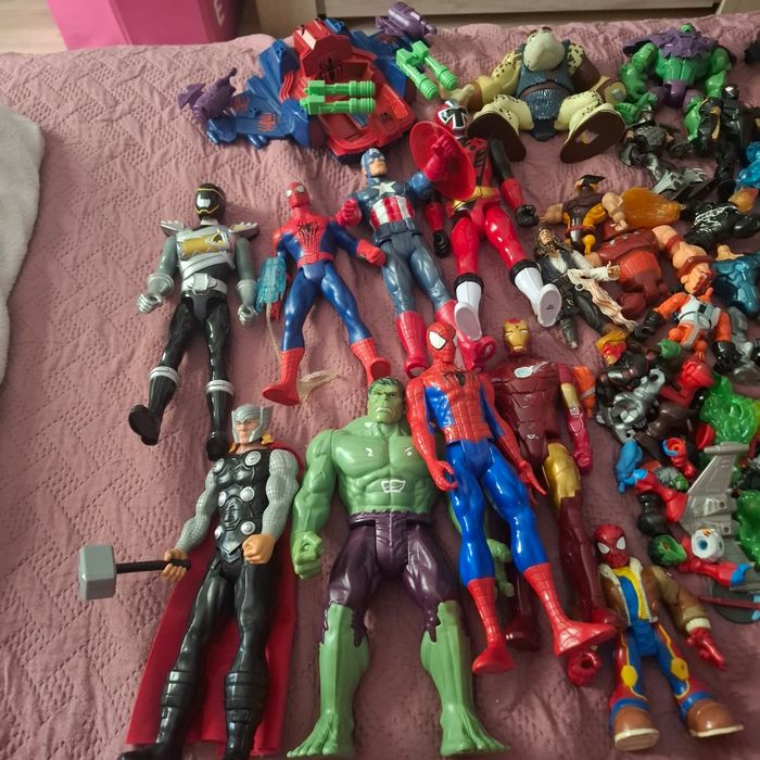 Lot figurines super héros - photo numéro 2
