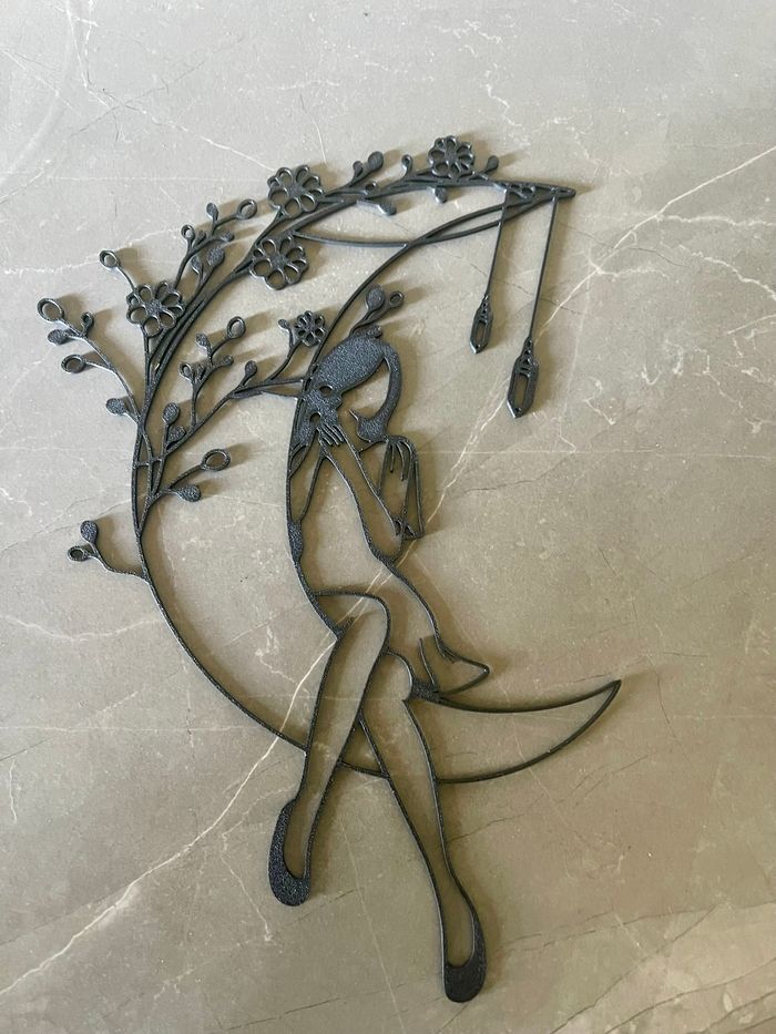Art Mural Fille Sur La Lune - photo numéro 2