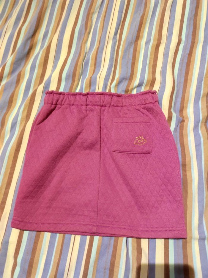 Jupe courte - photo numéro 2