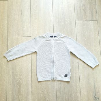 Très beau gilet gris. Garçon 3 ans. Marque Gémo