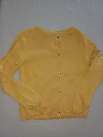 Magnifique gilet à boutons 6 ans fille