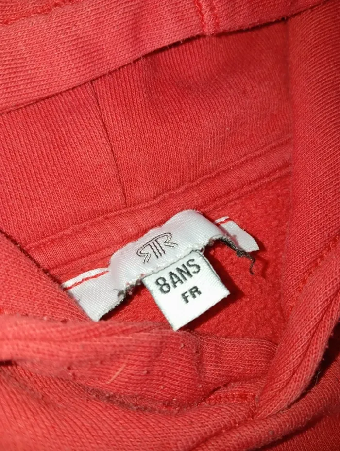 Sweat à capuche rouge taille 8 ans - photo numéro 3