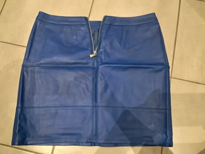 Jupe simili cuir bleu cache cache taille 36/38 - photo numéro 2