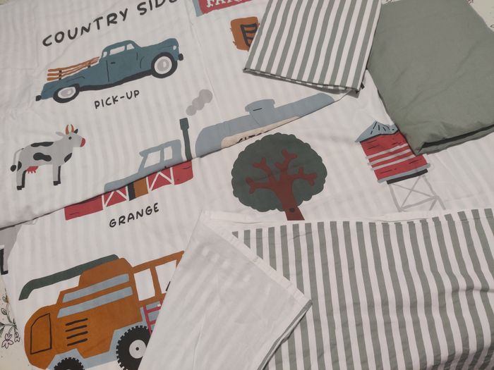 Housse de couette + taie + drap housse Quel chantier Vertbaudet Taille 150 x 140 - photo numéro 2