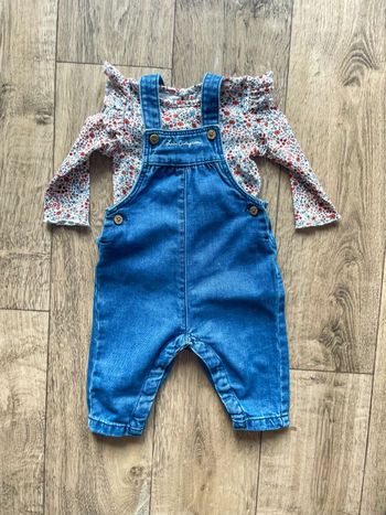 Ensemble bébé fille salopette et t-shirt Lulu Castagnette taille 6 mois 