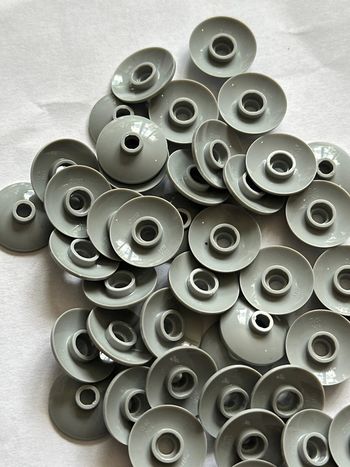 20 Lego Dish 2 x 2 Inverted (Radar), réf 4740 Light Bluish gray