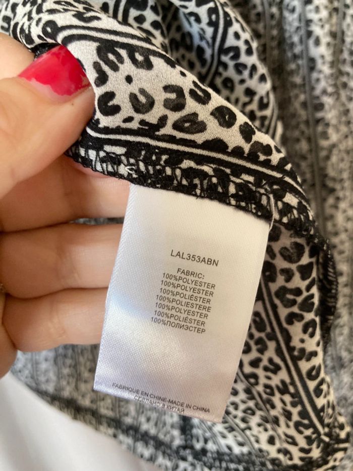 Blouse neuve étiquetée Lili Sidonio motif animal léopard M - photo numéro 7