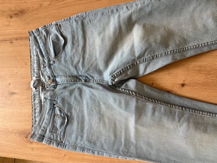 Jean bleu claire - photo numéro 2