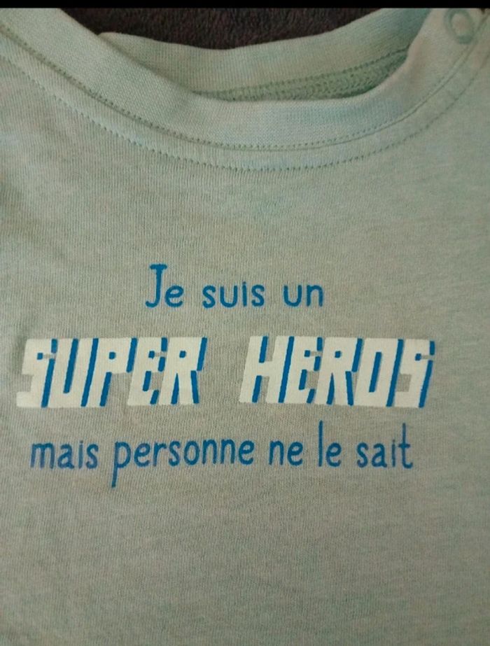 T-shirt "je suis un heros' - photo numéro 3
