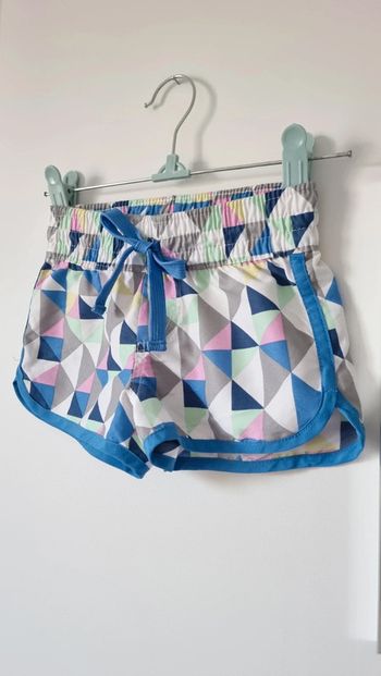 Short geometrie taille 3-4ans