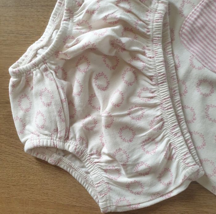 🩷 Robe avec culotte Gap 12 mois #emyfleury_12moisfille - photo numéro 2