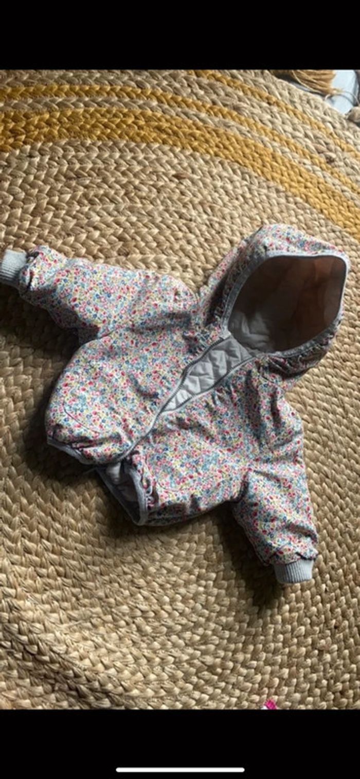 Magnifique Doudoune fleurie 3 mois réversible - photo numéro 2