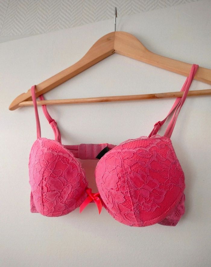 Soutien-gorge rose fluo Undiz
