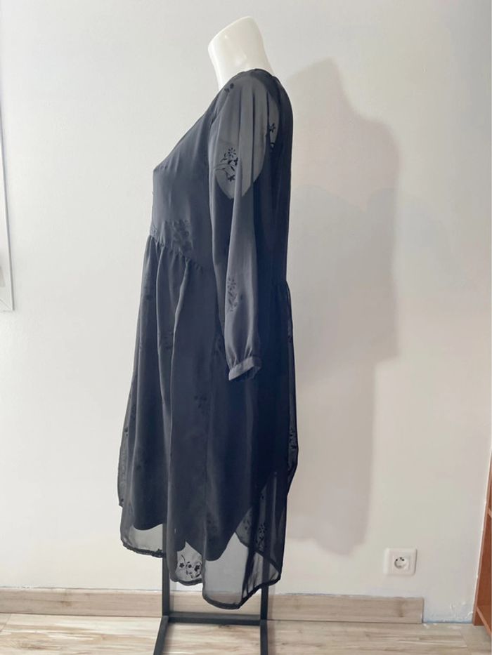 Jolie robe noire - photo numéro 5