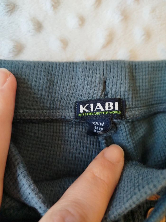 Pantacourts Kiabi 24 mois, tissu jersey nid d'abeille - photo numéro 3